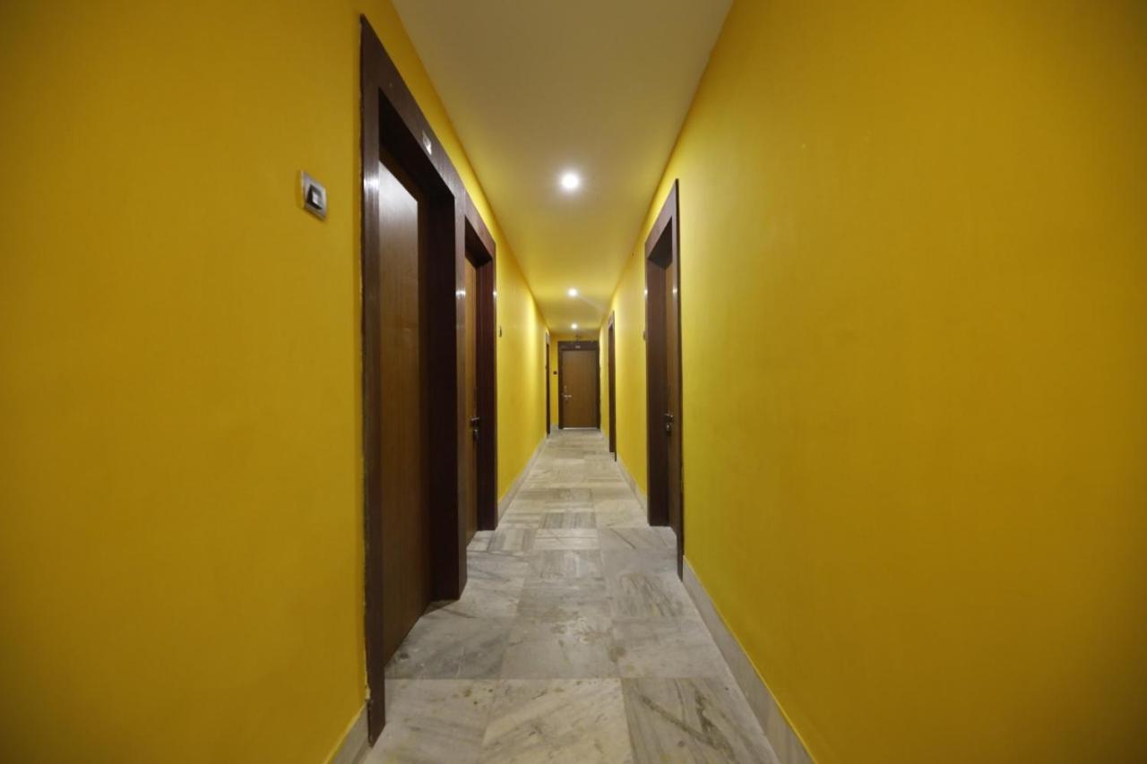 Hotel Nirmalya Brahmapur Buitenkant foto